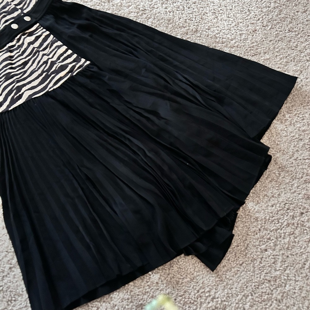 A.L.C. Zebra Print pleated Dress. S - Picture 10 of 16